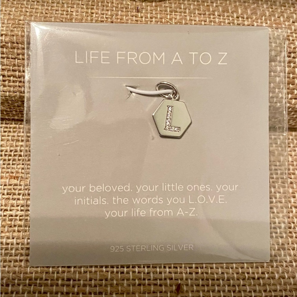 NIB Origami Owl Core Collection Silver "L" Memento (retired collection)